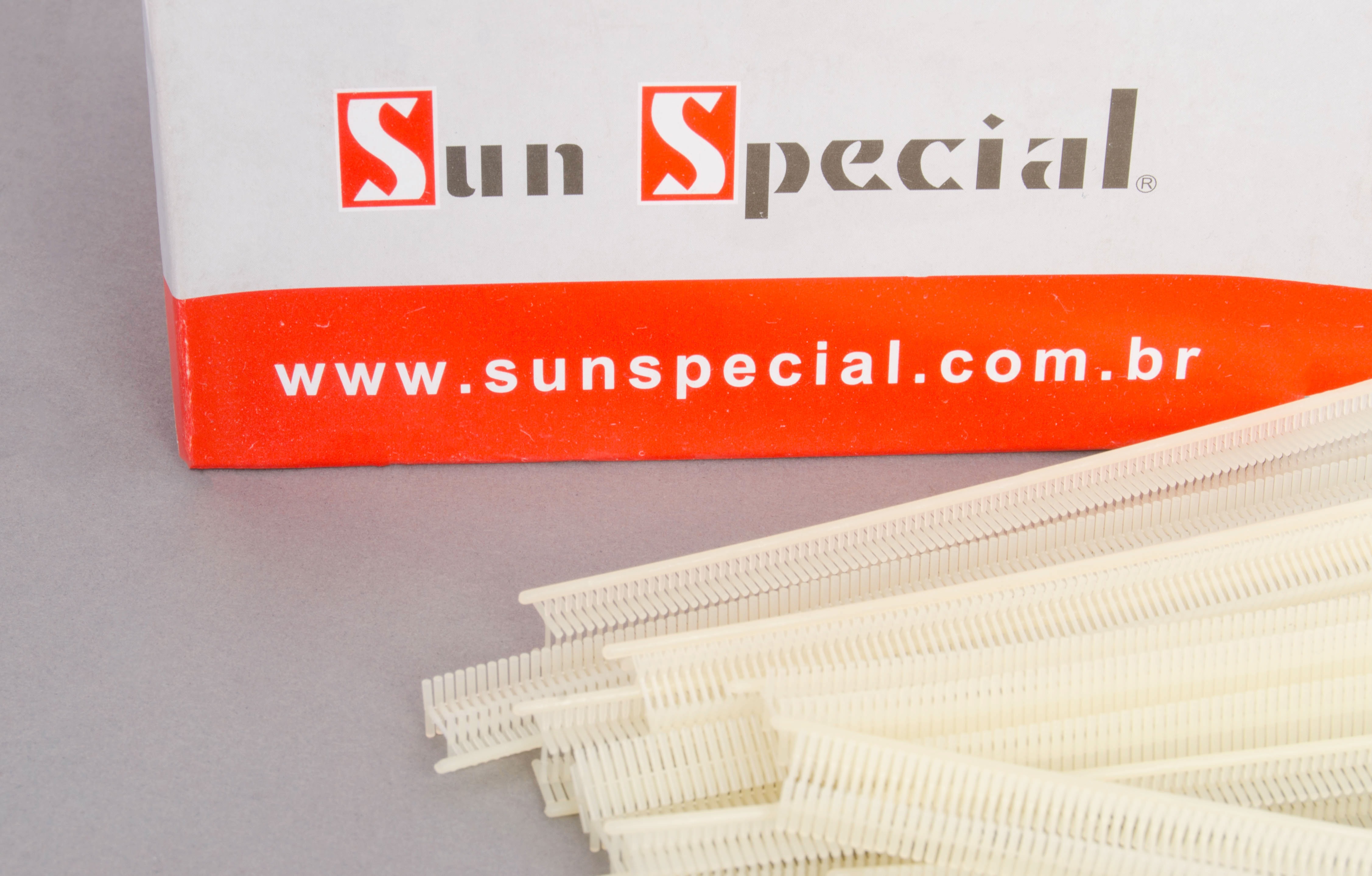 Tag Pin Nylon Branco PINS 5mm SS com 10.000 - Sun Special